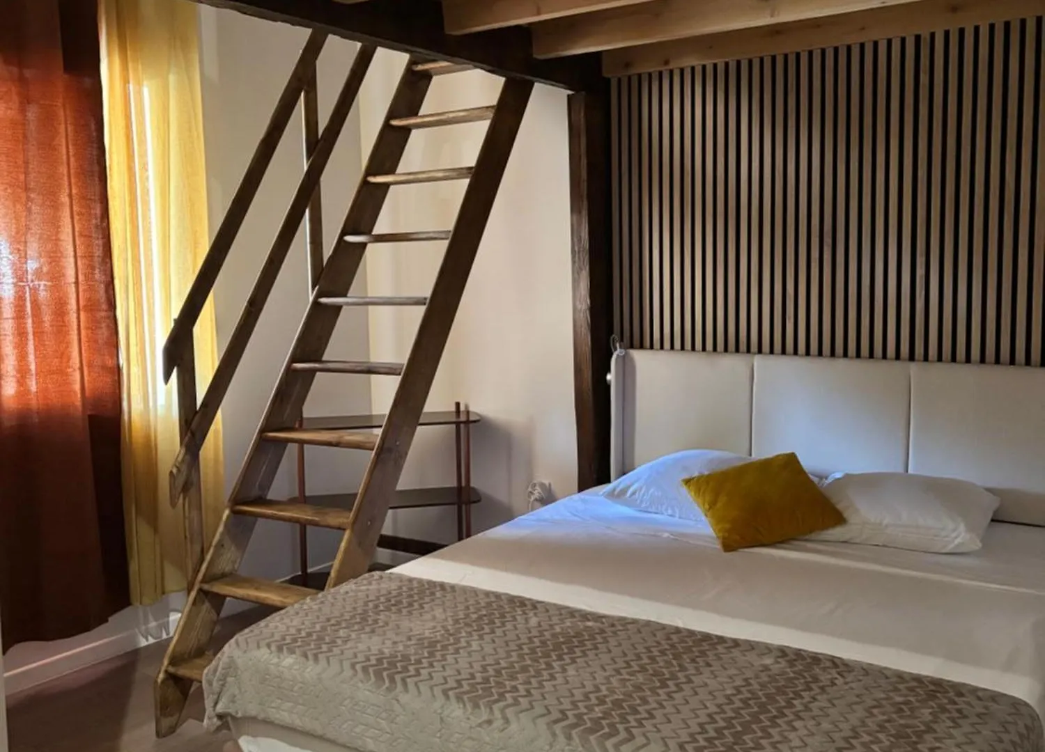 La Tour De Coron Hotel Belley Guest house